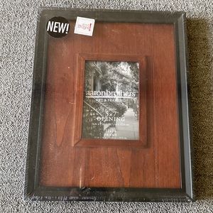 Aaron brothers wood frame for 7x5 pic